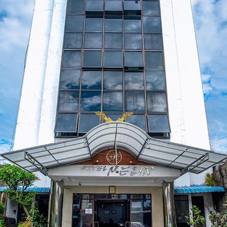 Melin Hotel Tanjungpinang Exterior photo