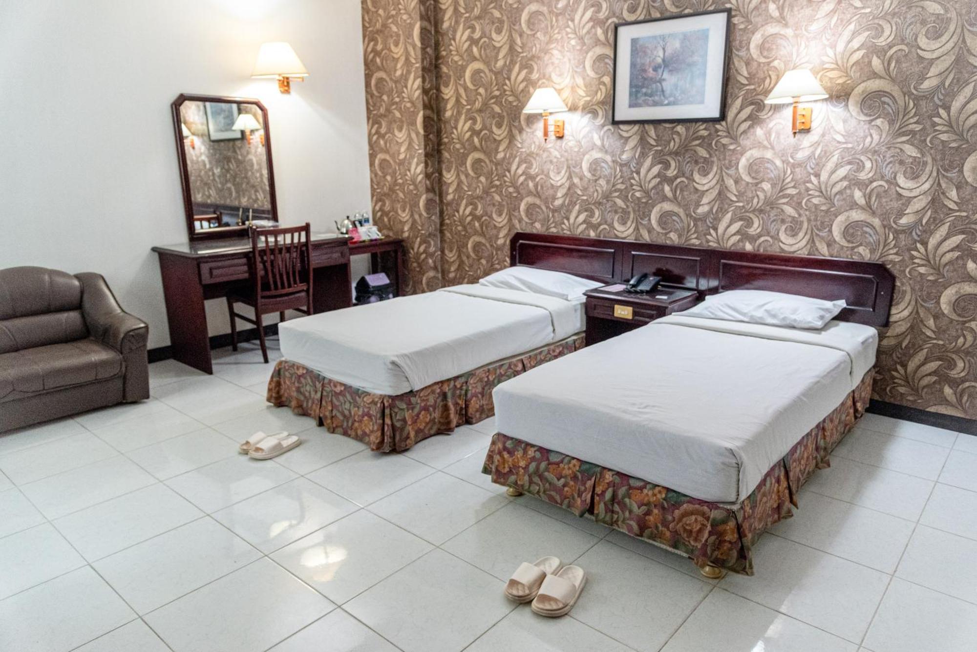 Melin Hotel Tanjungpinang Exterior photo